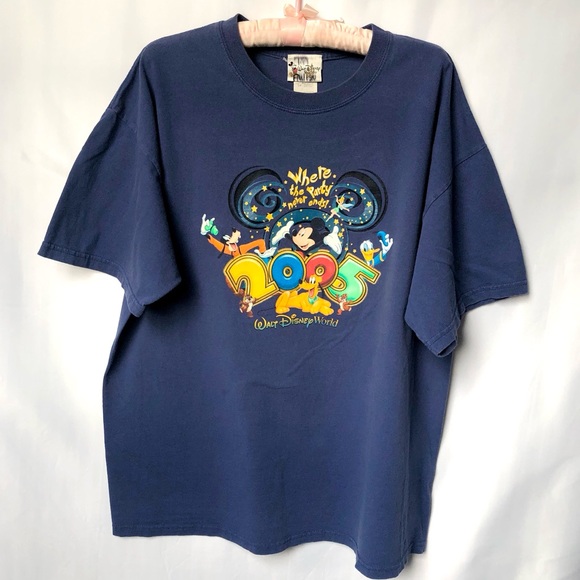 Vintage 2005 Disney short sleeve t-shirt - Picture 4 of 4